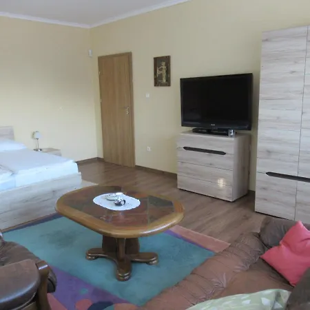 Feriehus Igenyes Berendezesu Apartman Cserszegtomajon Cs10 Cserszegtomaj